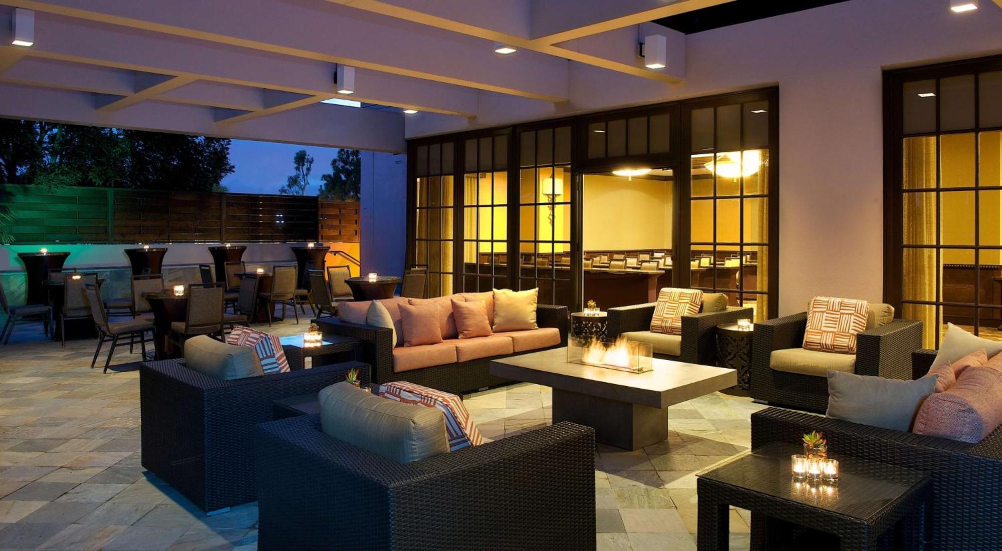 Hotel Hilton Orange County/Costa Mesa Exterior foto
